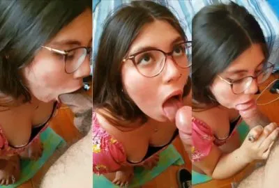 Desi hot sex Fsiblog4: Gorgeous Delhi girl blows her boyfriend a kiss