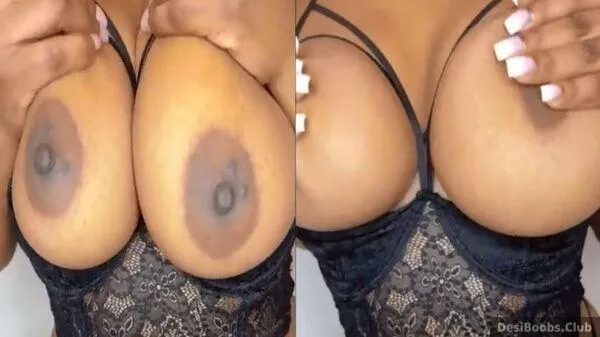Desi sex mms Playing with large tits is an Indian cam girl.
