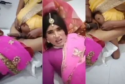 Desi sex video fresh video Watch this adorable little Indian girl flash her pussy and lick her ass in the video.