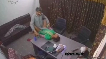 Desi Boss Fucks Office Girl with Cum