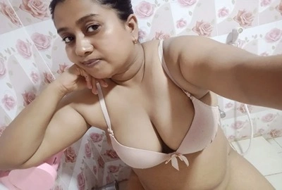 Pervert and Obese Desi Real Xxx Stepmom