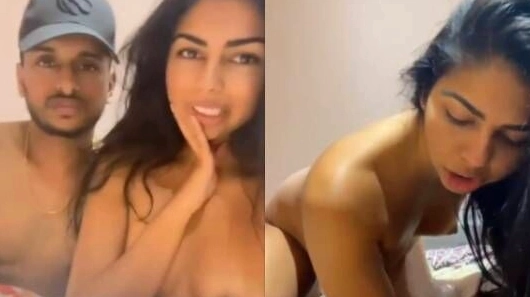 Punjabi Girl chut Selfie Fun
